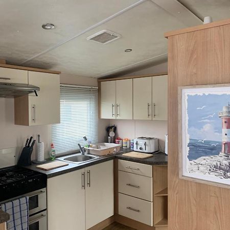 Phoenix Caravan Hire, Trecco Bay Porthcawl Esterno foto