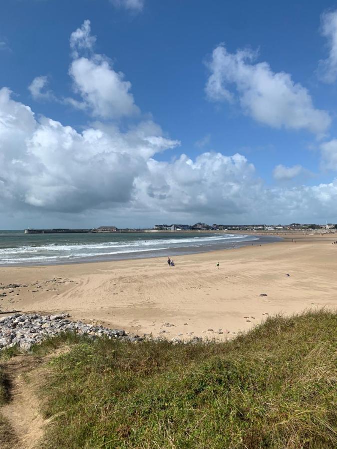 Phoenix Caravan Hire, Trecco Bay Porthcawl Esterno foto