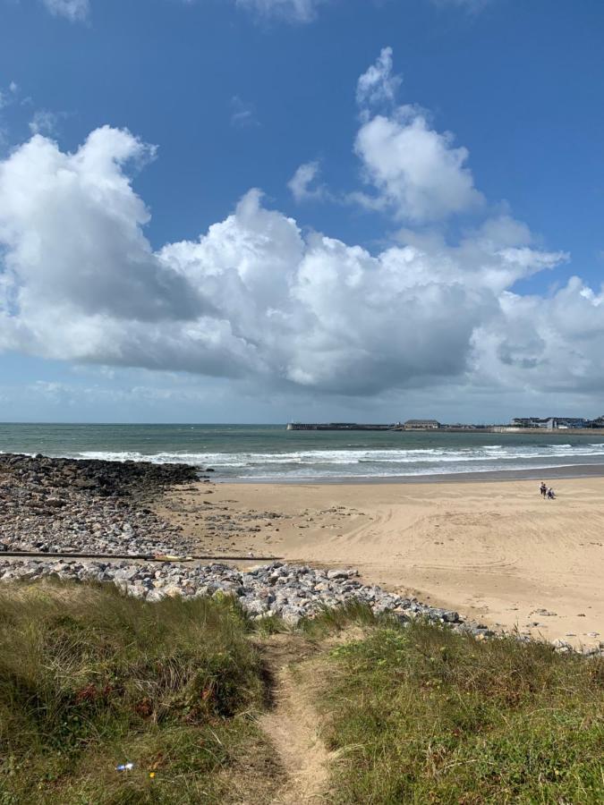 Phoenix Caravan Hire, Trecco Bay Porthcawl Esterno foto